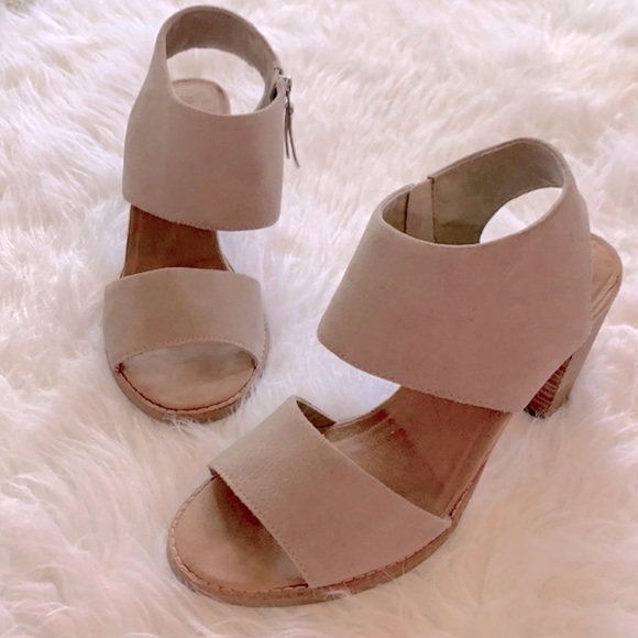 Toms Shoes - Toms Suede & Wood Sandal